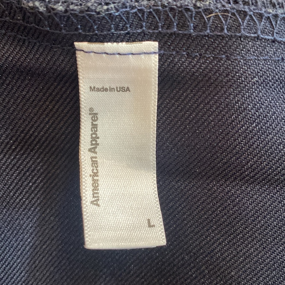 American Apparel size Large navy blue pleated skirt. {287} - Picture 9 of 11